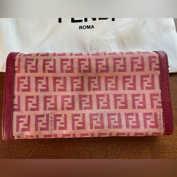 FENDI Vintage Zucca Red and Tan Canvas Snap Wallet W/Dust Bag - Picture 3 of 15
